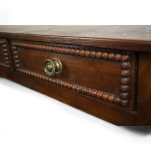 Pine Bobbin Leg Server